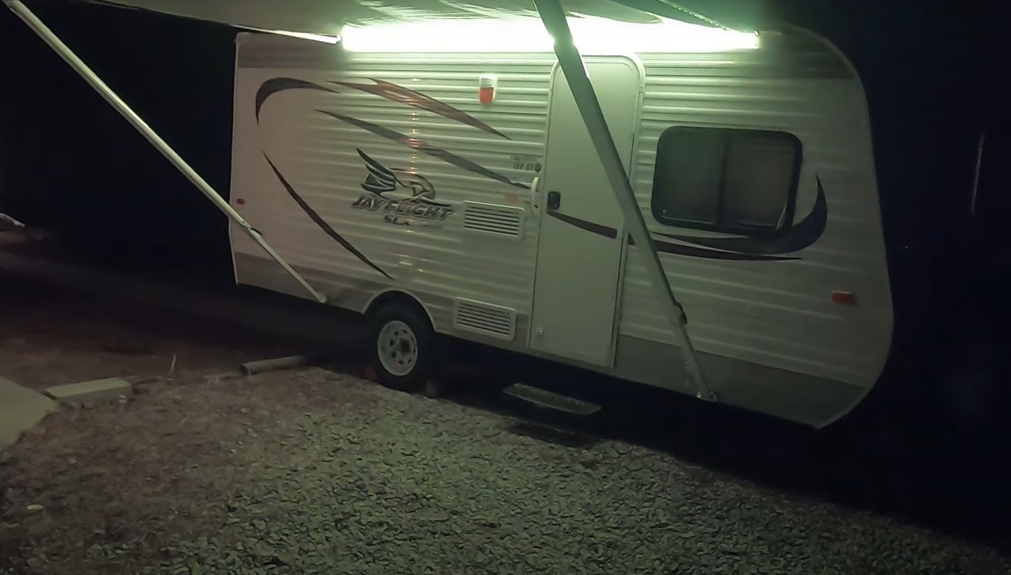 Top 5 Best RV Awning Lights [2022 Review] RVProfy