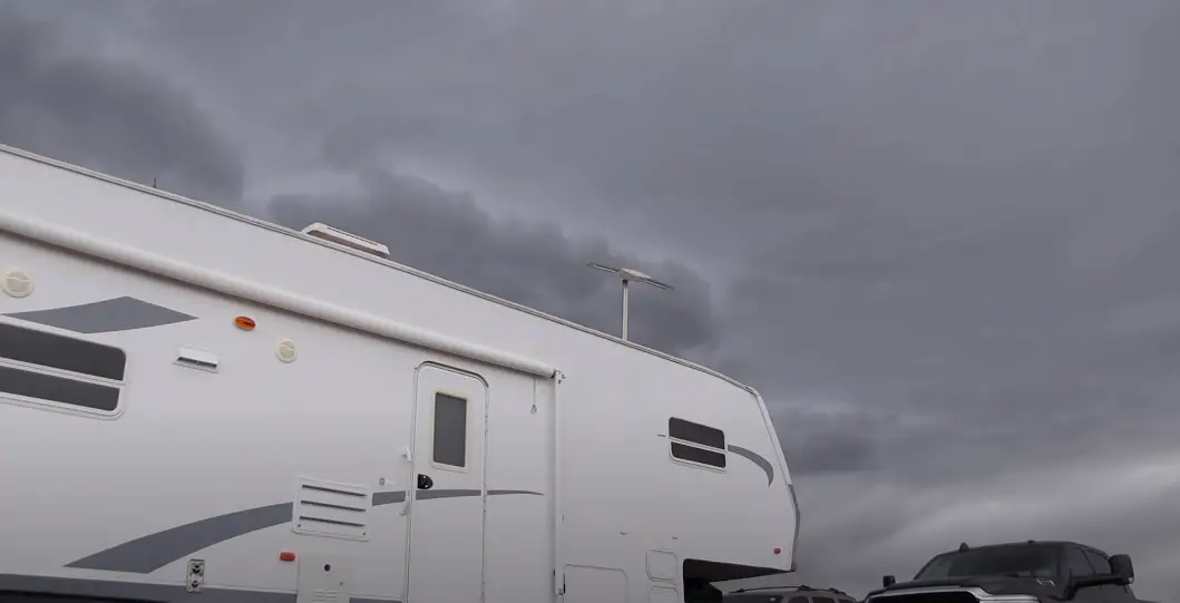 RV Air Conditioner Leaks When it Rains. How to Fix it? RVProfy