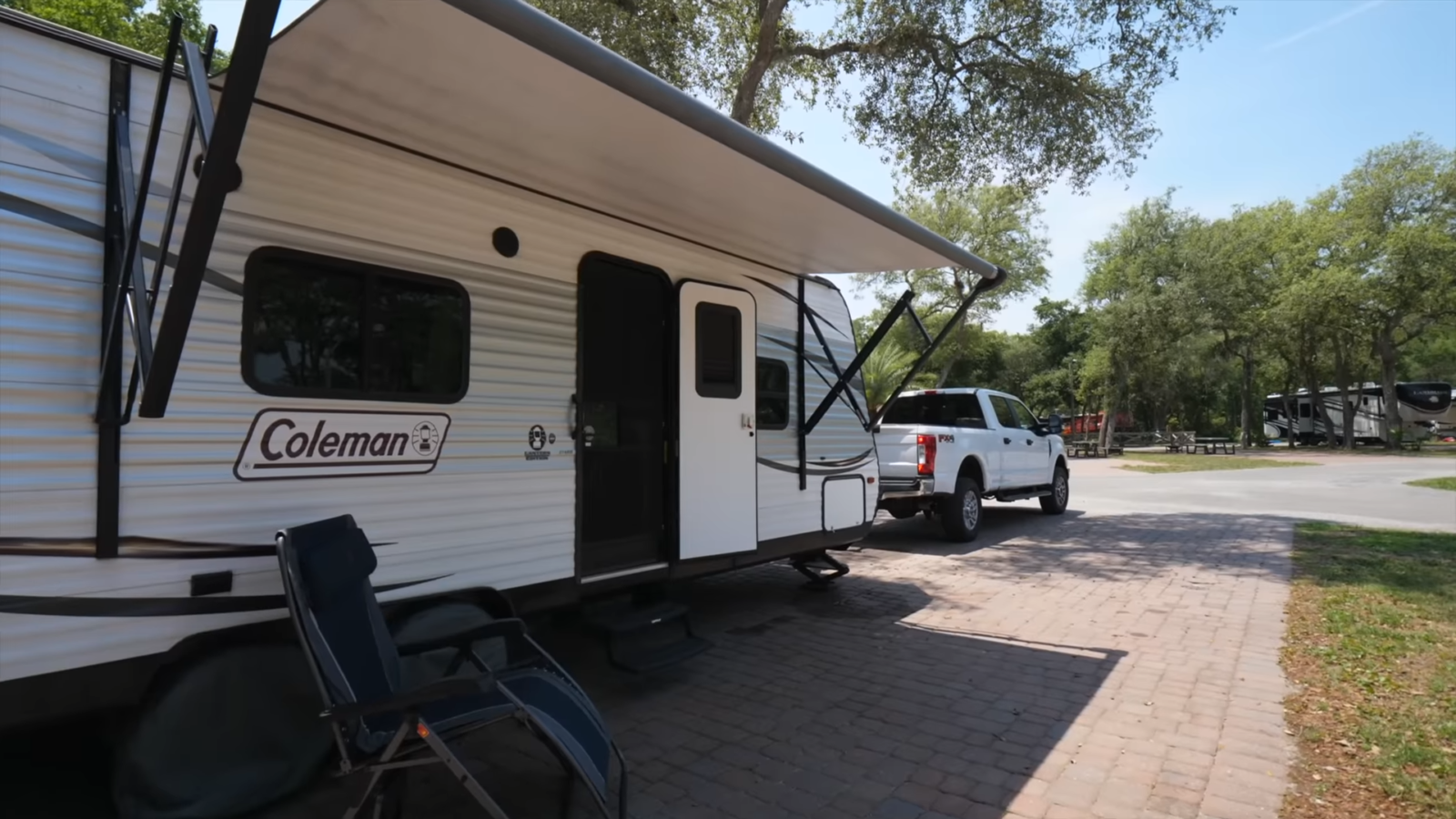 Can You Live in an RV in Florida? RVProfy