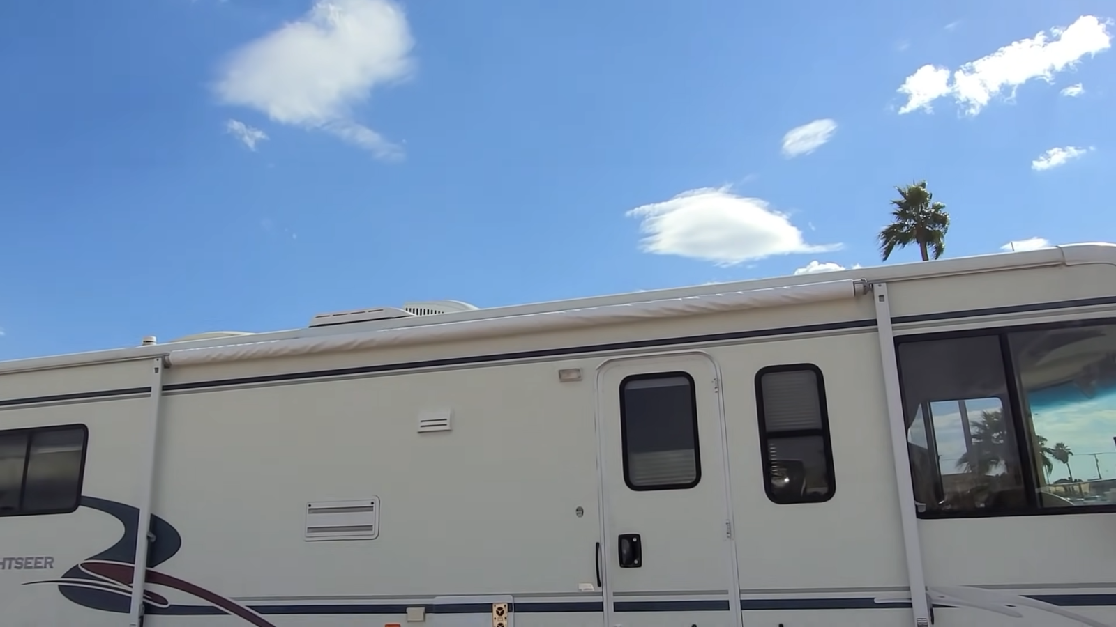 How Much Wind Can an RV Awning Withstand? RVProfy