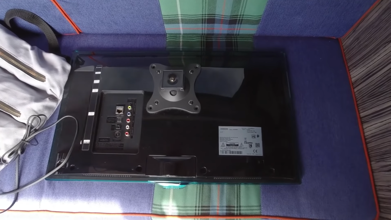 How to Watch TV in RV Without Cable? RVProfy