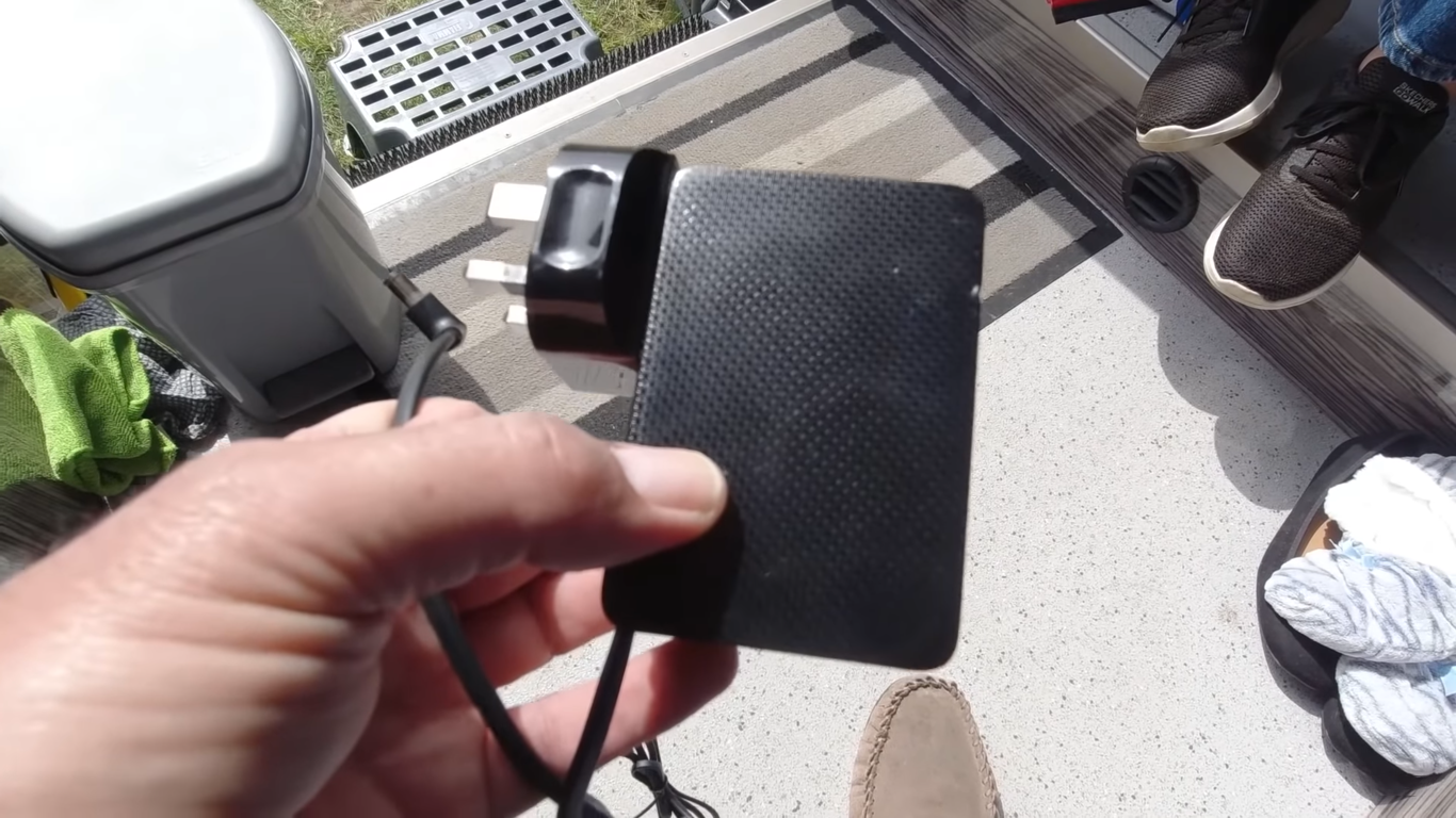 How to Watch TV in RV Without Cable? RVProfy