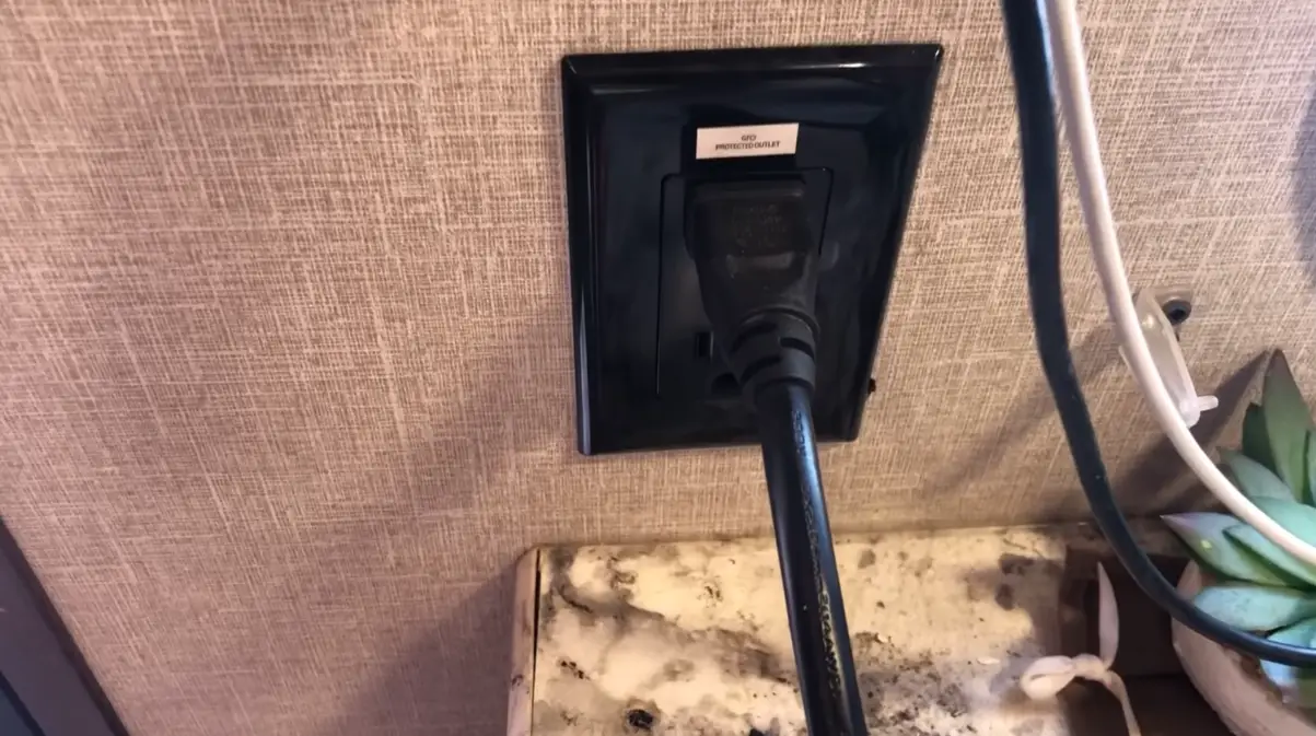 RV Outlets Not Working on Battery How to Fix That? RVProfy