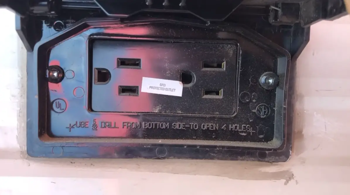 RV Outlets Not Working on Battery How to Fix That? RVProfy