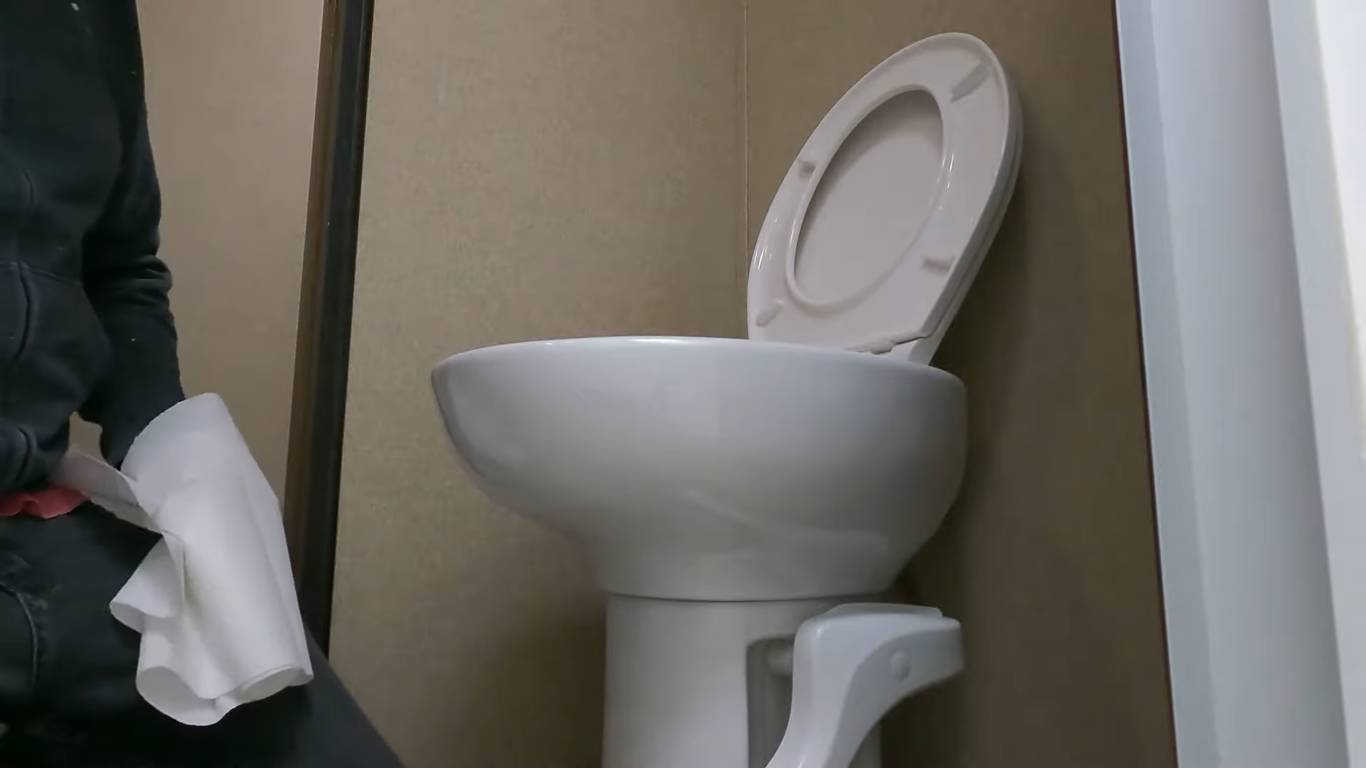 RV Toilet Not Flushing How to Fix That? RVProfy