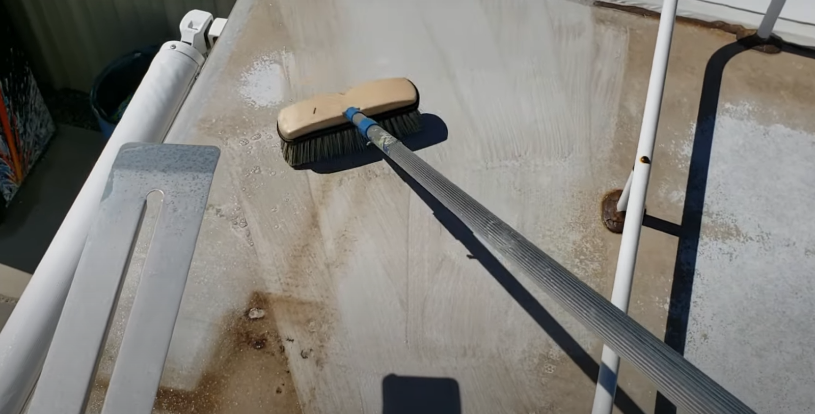 How to Clean an RV Roof? RVProfy