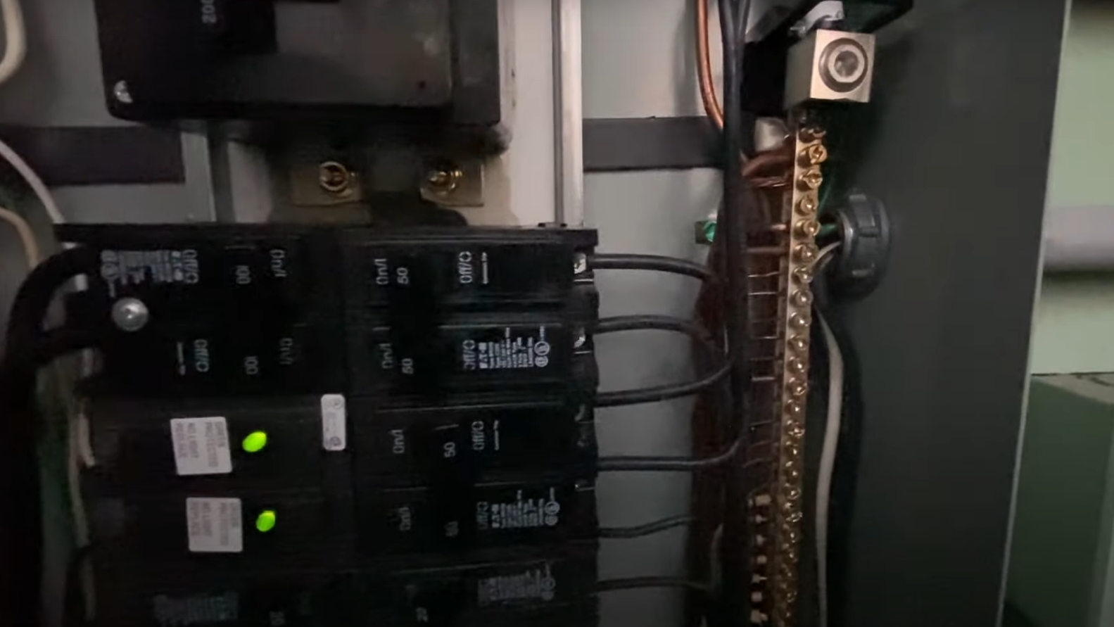 How to Wire a 50 Amp RV Plug? - RVProfy