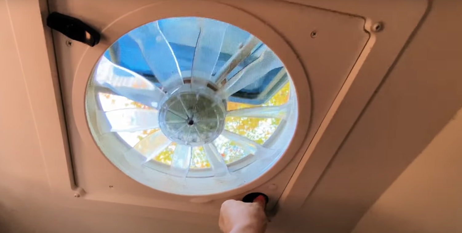 RV Toilet Smells When Flushed How to Fix? RVProfy