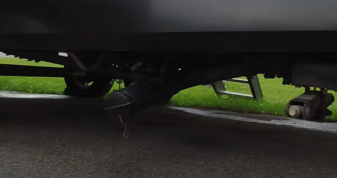 How to Blow Out RV Water Lines With Air Compressor? RVProfy