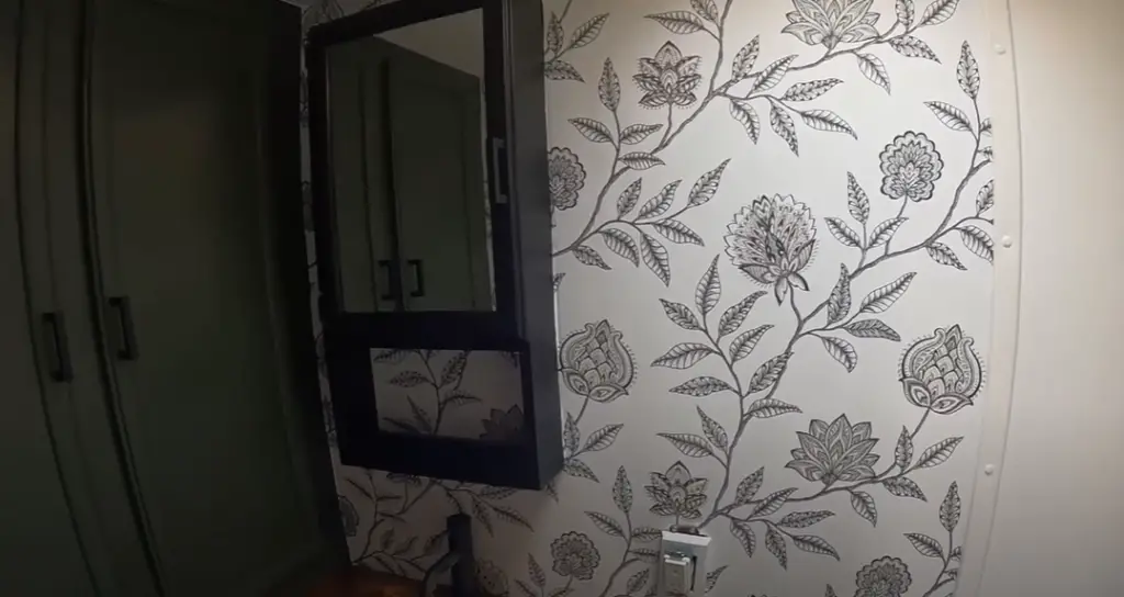 What kind of wallpaper is best for an RV?