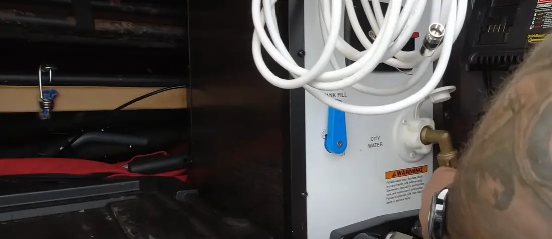 How to Blow Out RV Water Lines With Air Compressor? - RVProfy