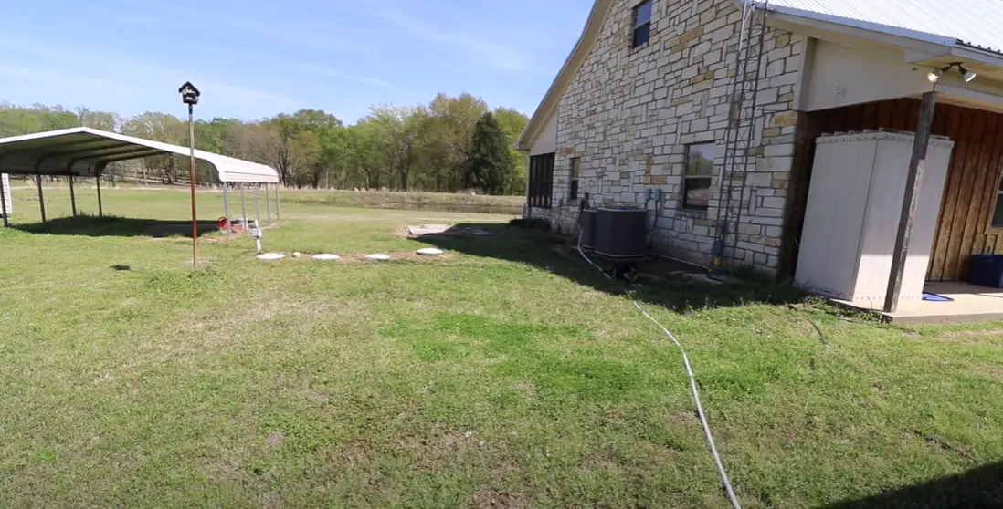 Does RV Water Pump Run off Battery? RVProfy